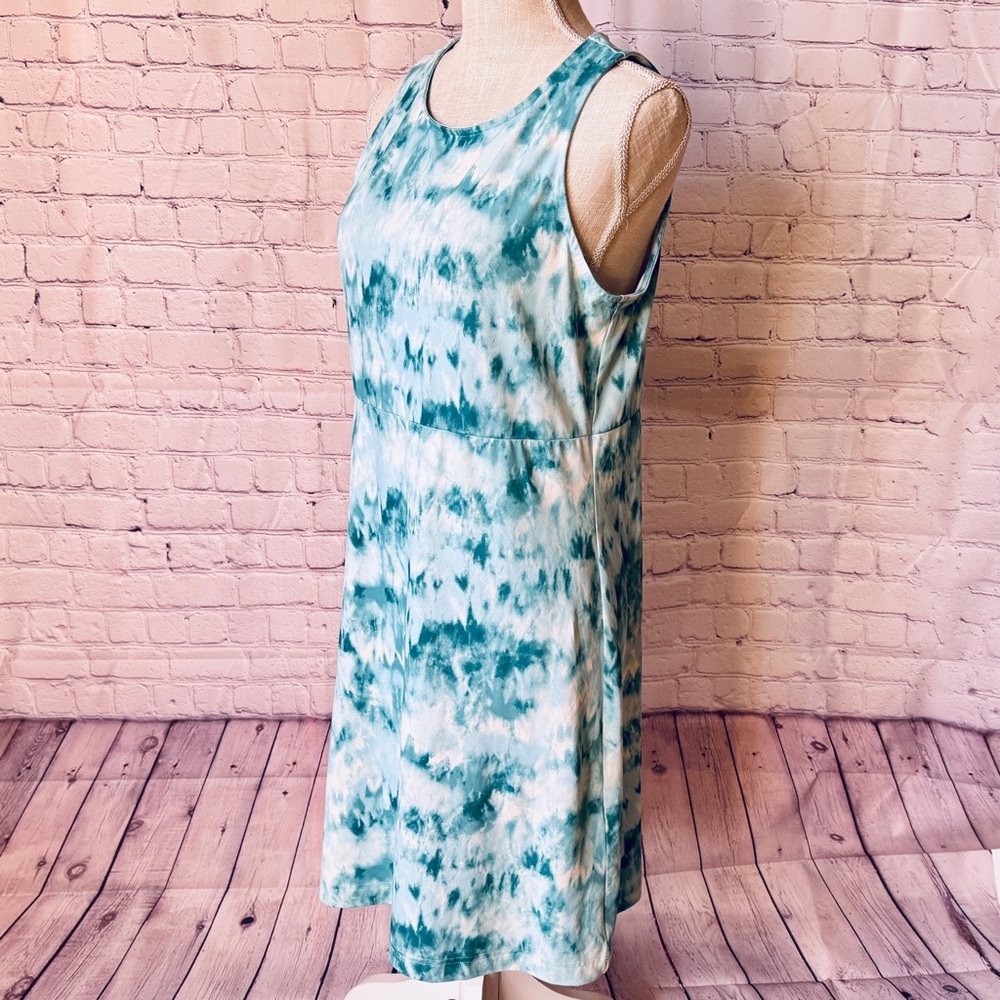 Eddie Bauer Travex Aster Dress Travel Sport Hiking UPF 50 Aqua Tie Dye 8 10 M